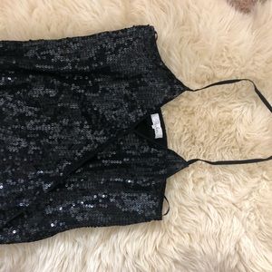 Sequence Parker black top